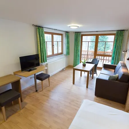 호텔 Und Apartements Im Forellenbach 3*