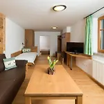 Und Apartements Im Forellenbach Hotel 3*
